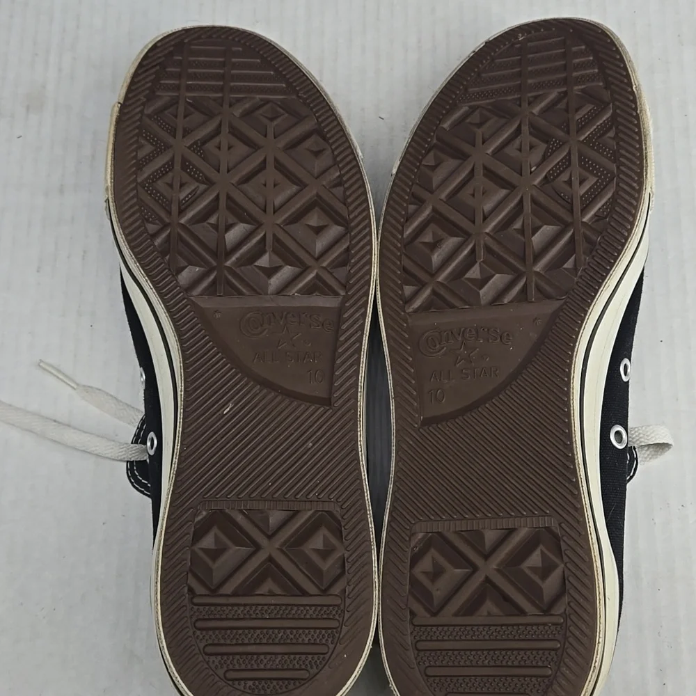 Converse Black and White Canvas Sneakers 10M 12W